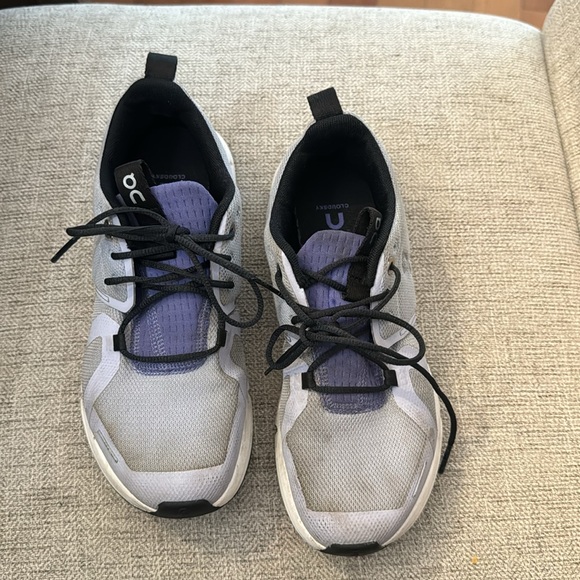 on cloud - Picture 2 of 4